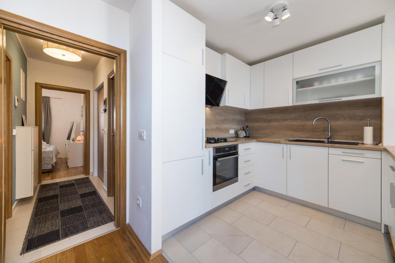 Libertas Apartment Makarska Exterior photo