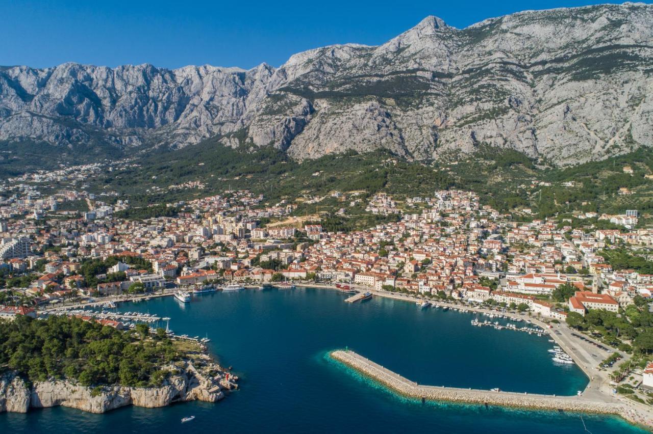 Libertas Apartment Makarska Exterior photo